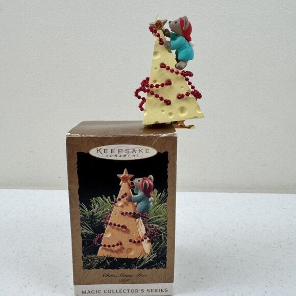 VTG Hallmark Ornament Magic "Chris Mouse Tree" Lights 1995 11th In Series W/Box - Picture 1 of 9